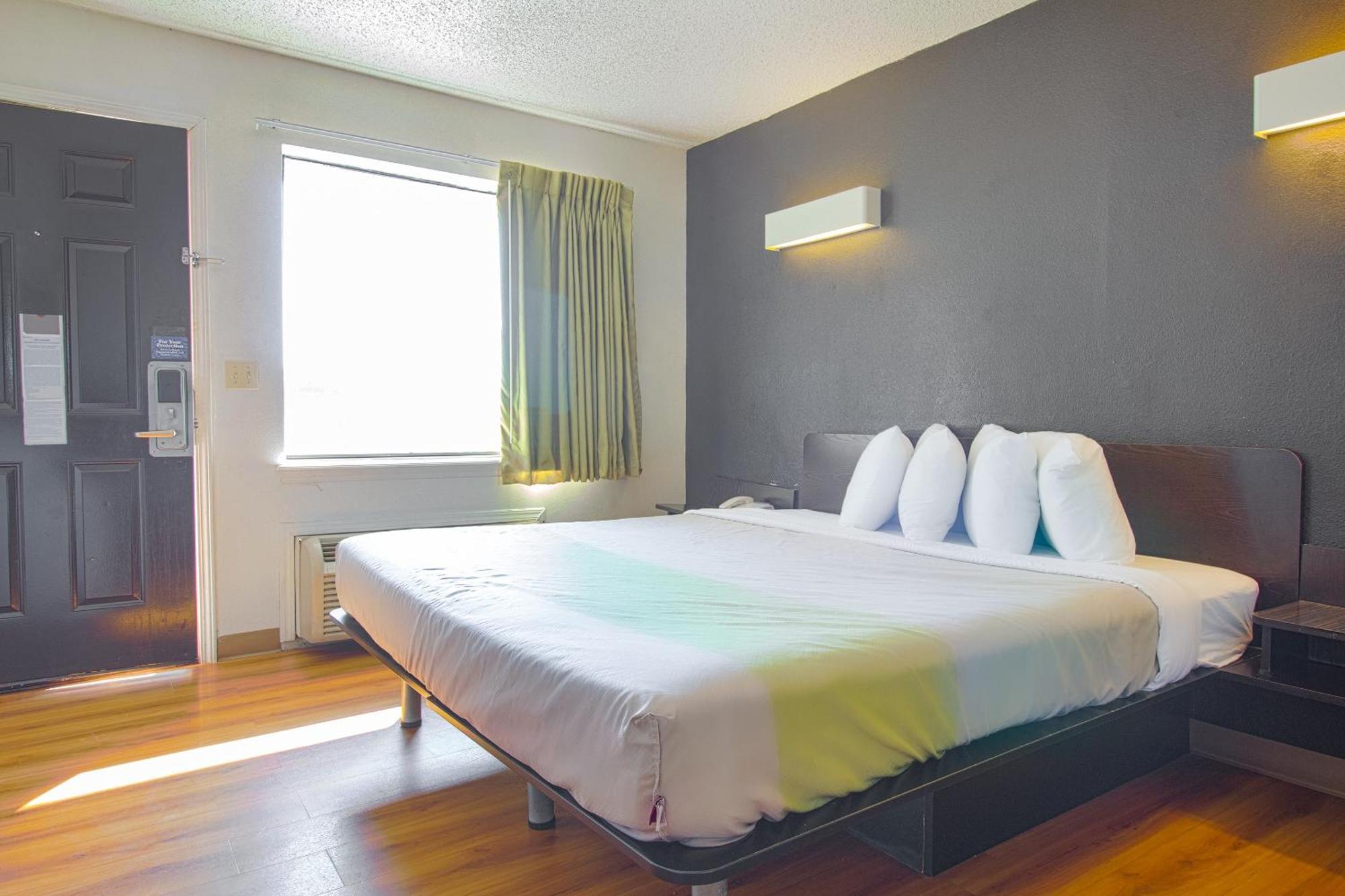 Studio Inn Extended Stay Oklahoma City Airport By Oyo Exterior photo