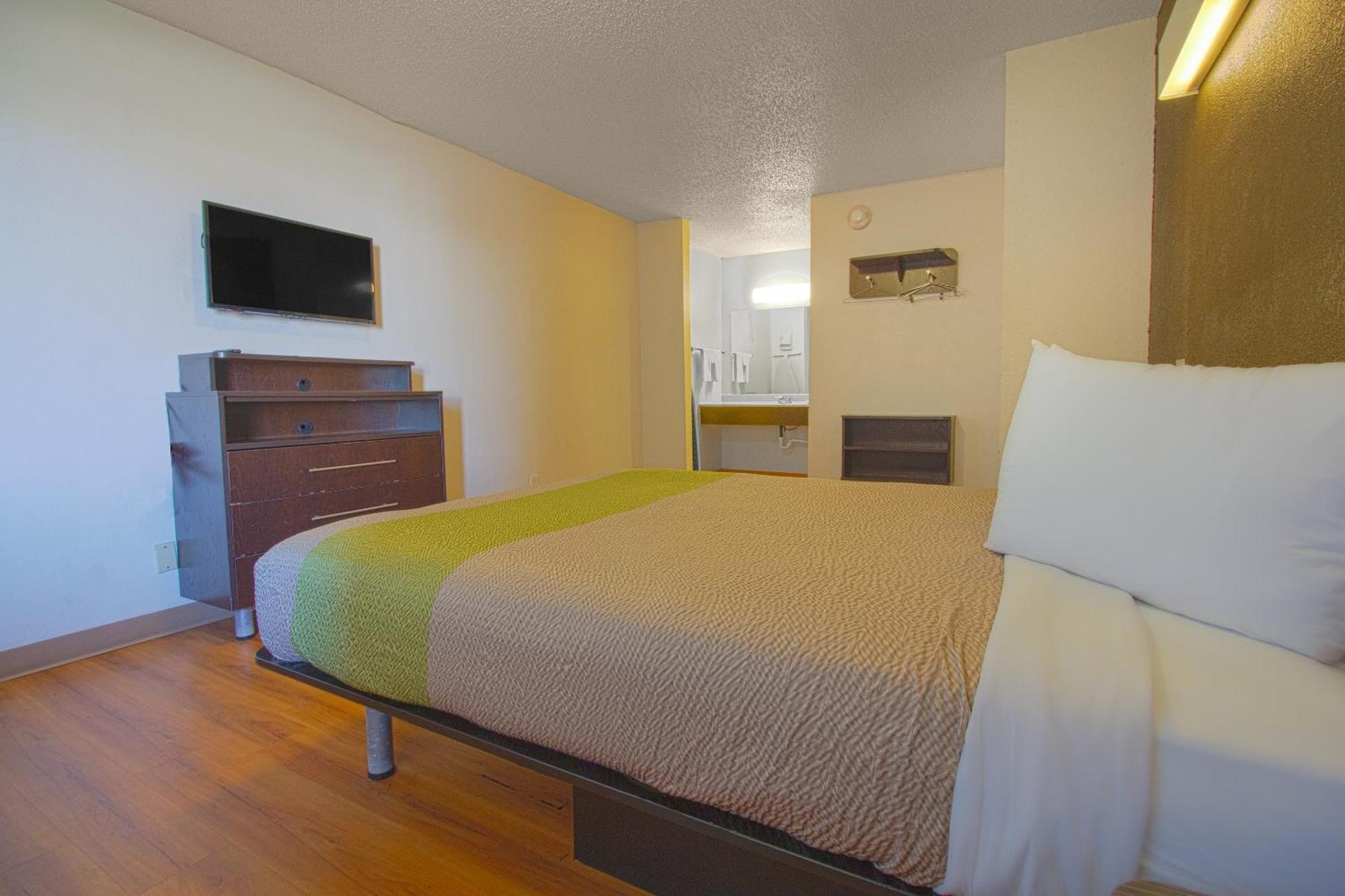 Studio Inn Extended Stay Oklahoma City Airport By Oyo Exterior photo